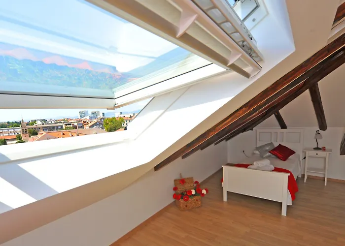 Luxury Nirvana Split