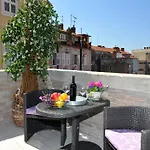 Luxury Nirvana Guest house 4*