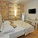Guest house Luxury Nirvana 4*