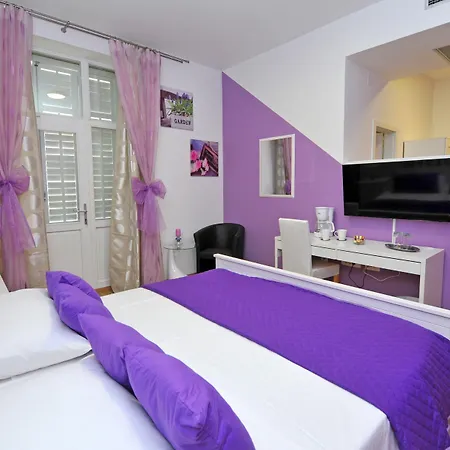 Πανσιόν Luxury Nirvana 4*