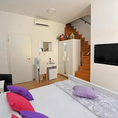 Guest house Luxury Nirvana 4*