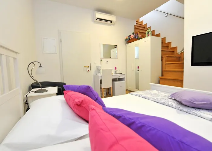Guest house Luxury Nirvana 4*