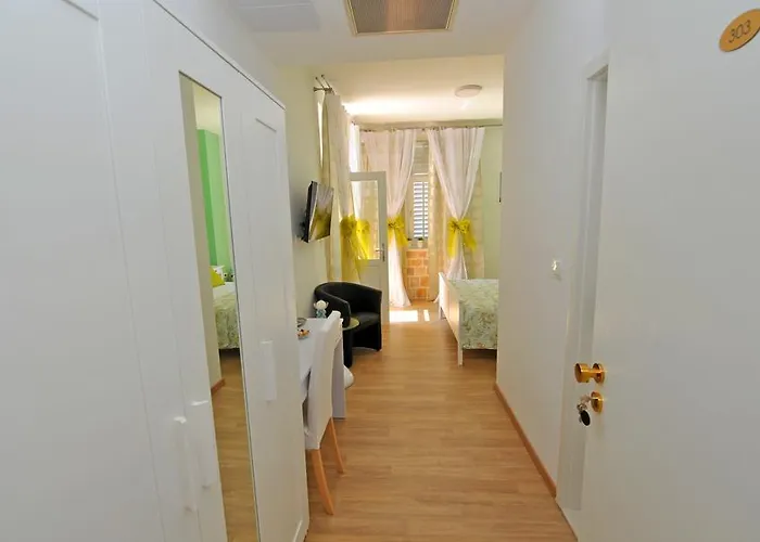 Guest house Luxury Nirvana Split