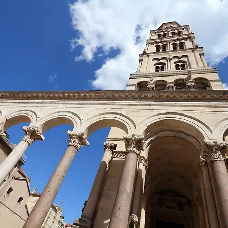 Luxury Nirvana בית הארחה ספליט