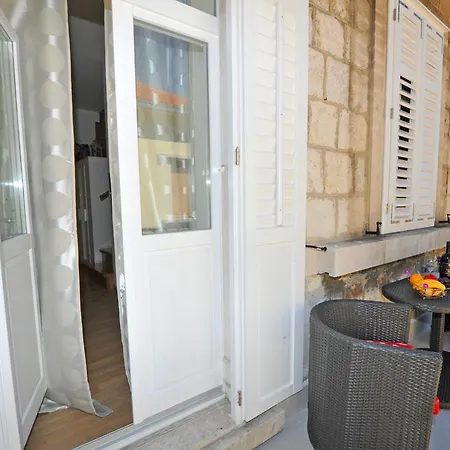 Luxury Nirvana בית הארחה 4*