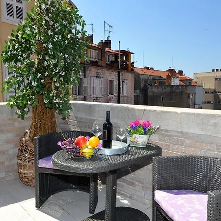 Luxury Nirvana Pensjonat 4*