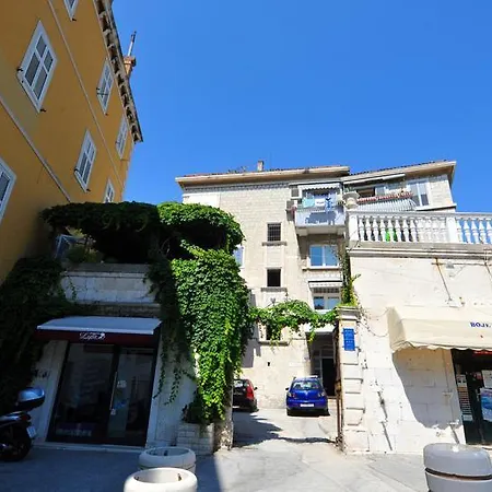 Pensjonat Luxury Nirvana 4*