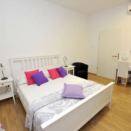 Luxury Nirvana 4* ספליט