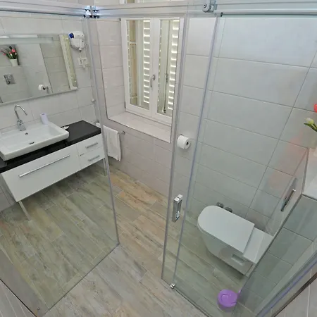 Luxury Nirvana בית הארחה ספליט