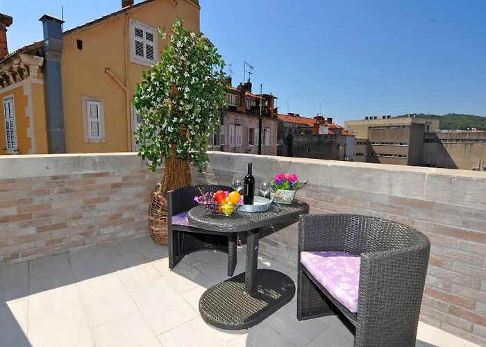 Luxury Nirvana Split